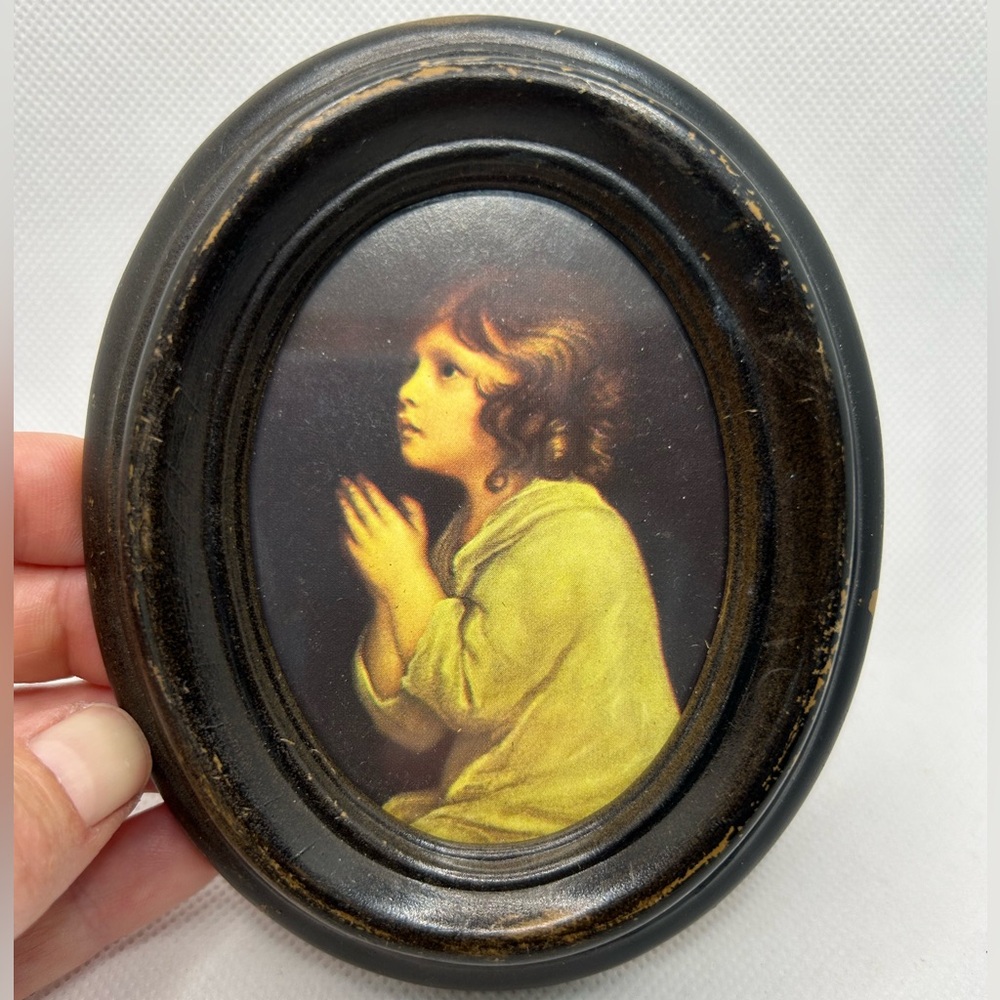 Vintage Infant by Samuel praying boy oval small frame made in Hong Kong